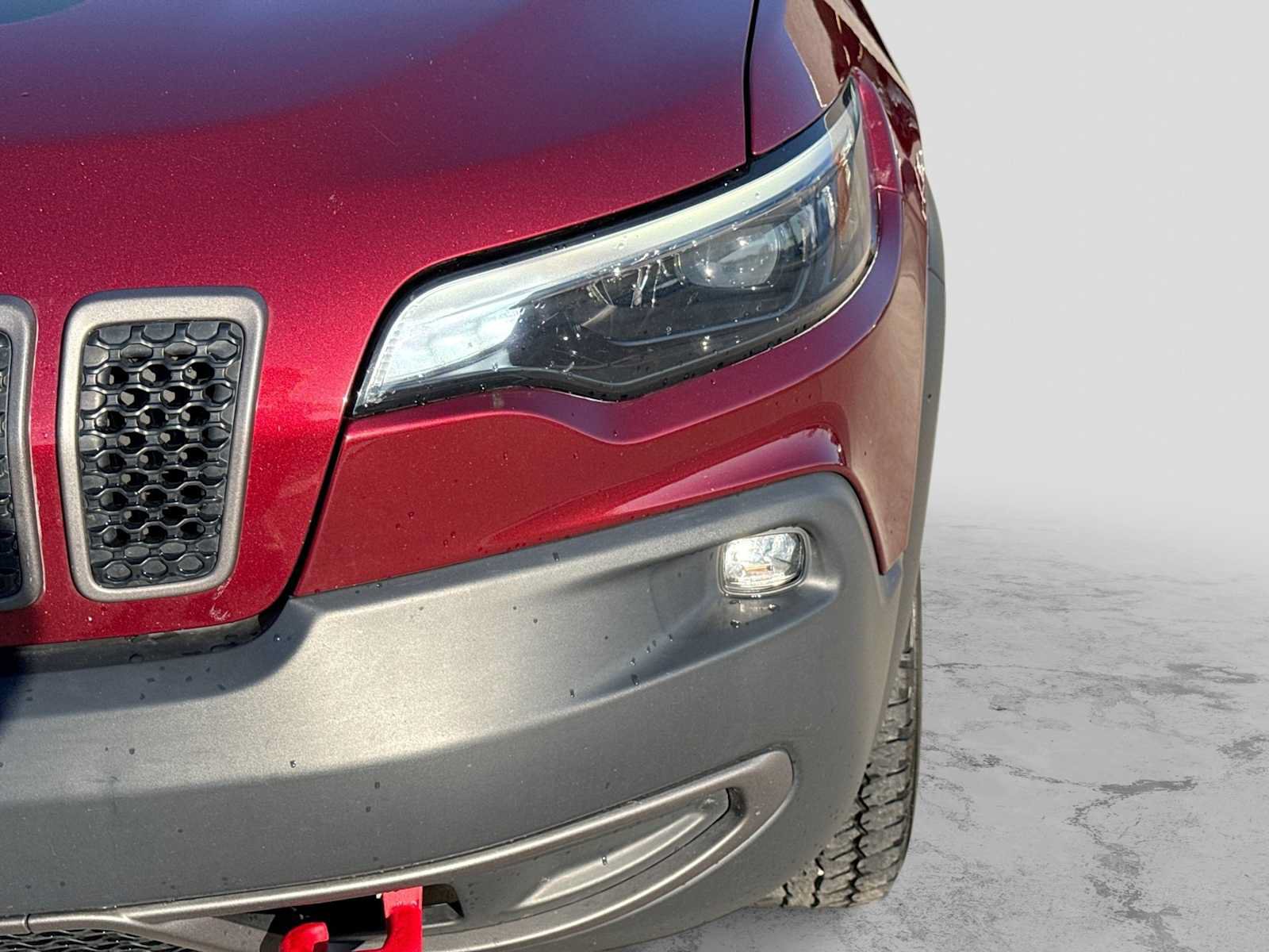 Used 2019 Jeep Cherokee Trailhawk w/ Cold Weather Group AWD/4WD image 10
