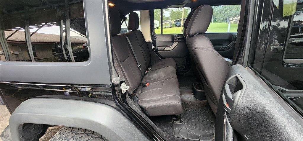 Used 2015 Jeep Wrangler Unlimited Sport w/ Quick Order Package 24S AWD/4WD image 25