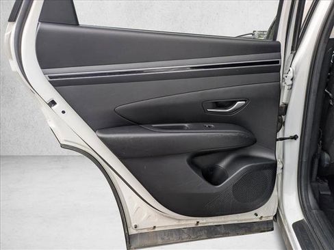 Used 2023 Hyundai Tucson SEL image 16