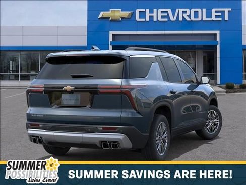 New 2026 Chevrolet Traverse LT w/ Driver Confidence Package FWD image 4