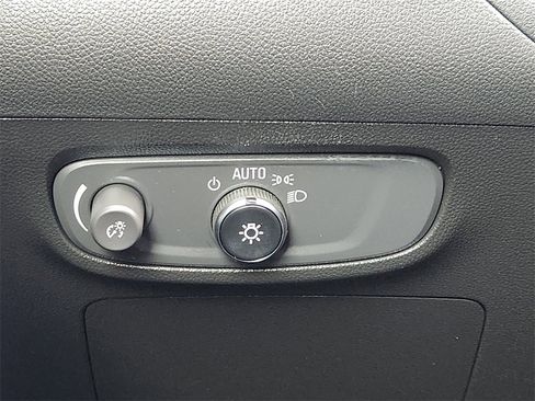 Used 2024 Buick Encore GX Sport Touring image 23