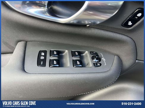 Certified 2025 Volvo XC90 B5 Core w/ Climate Package image 15