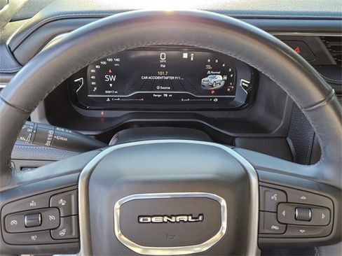 Used 2022 GMC Yukon Denali image 22