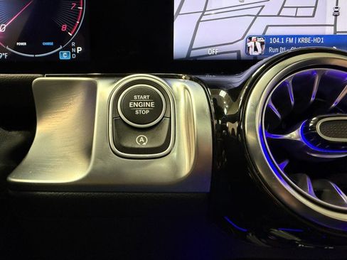 Certified 2024 Mercedes-Benz GLB 250 image 24