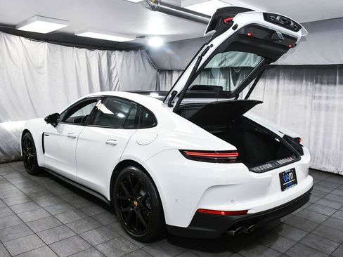 Used 2025 Porsche Panamera 4 image 67