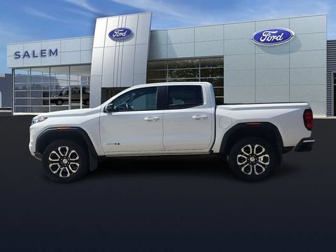 Used 2024 GMC Canyon AT4 w/ AT4 Premium Package AWD/4WD image 5
