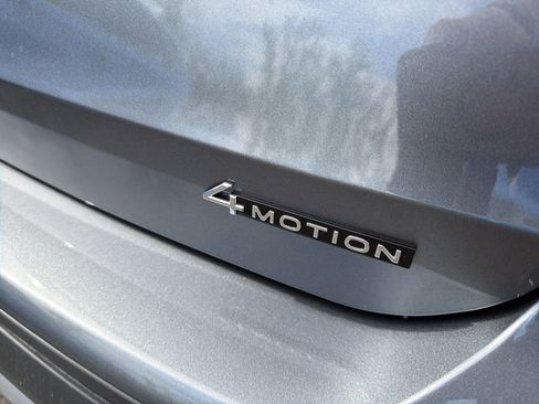 New 2026 Volkswagen Taos SEL AWD/4WD image 8