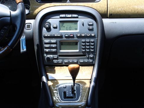 Used 2004 Jaguar X-TYPE 3.0 AWD/4WD image 16