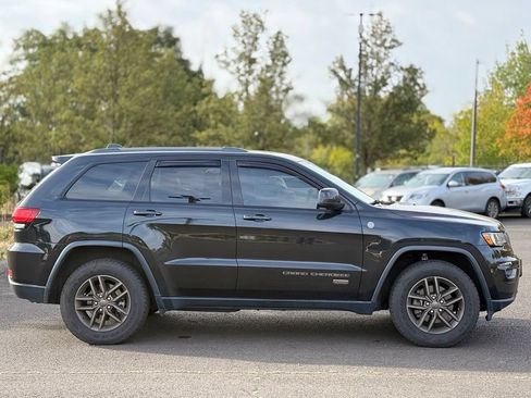 Used 2016 Jeep Grand Cherokee Laredo 75th Anniversary AWD/4WD image 6