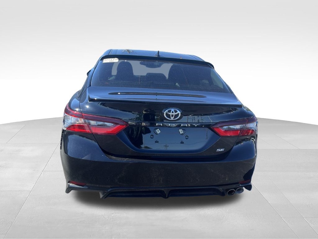 Used 2024 Toyota Camry SE FWD image 7