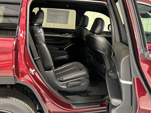 New 2025 Jeep Grand Cherokee L Limited image 14