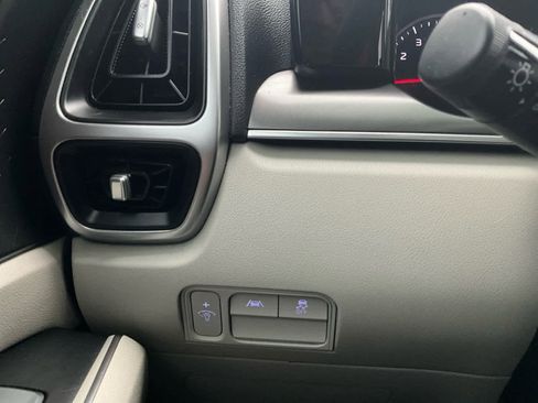 Used 2021 Kia Sorento S image 24