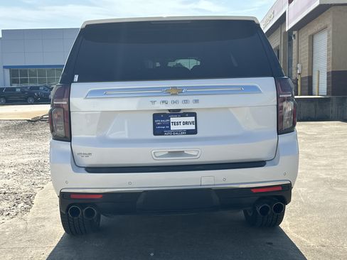 Used 2021 Chevrolet Tahoe High Country w/ Premium Package RWD image 7