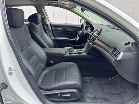Used 2022 Honda Accord Touring image 15