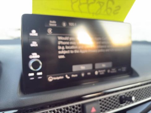 Used 2023 Honda Civic Touring image 7