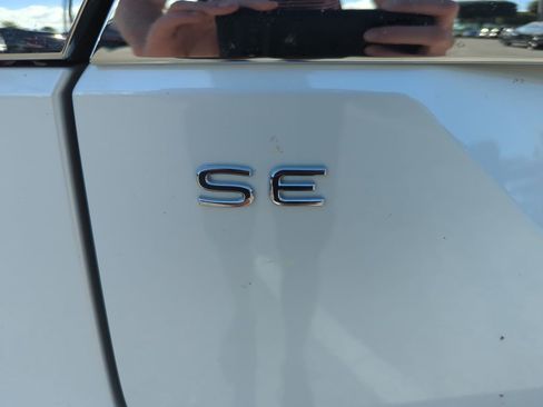 New 2026 Volkswagen Atlas SE image 18