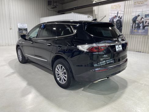 Used 2023 Buick Enclave Premium AWD/4WD image 6