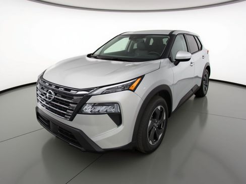 Used 2025 Nissan Rogue SV FWD image 3