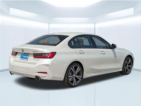 Used 2023 BMW 330i Sedan w/ Premium Package RWD image 5