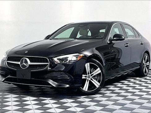 Used 2025 Mercedes-Benz C 300 Sedan image 2