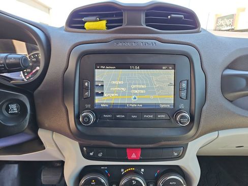 Used 2016 Jeep Renegade Limited AWD/4WD image 20