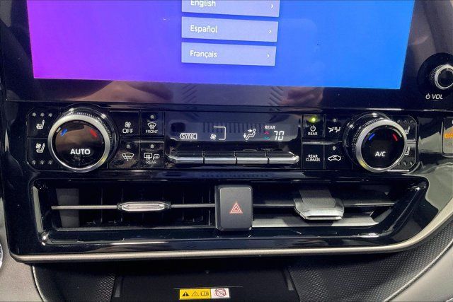 Used 2023 Toyota Highlander Limited AWD/4WD image 33