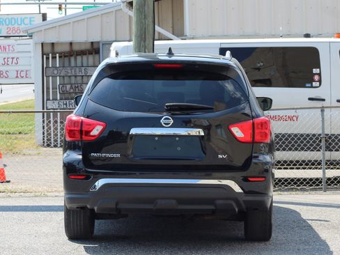 Used 2020 Nissan Pathfinder SV FWD image 7