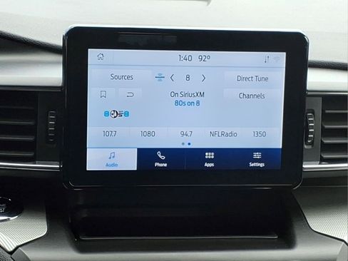 Used 2020 Ford Explorer XLT w/ Equipment Group 202A AWD/4WD image 12