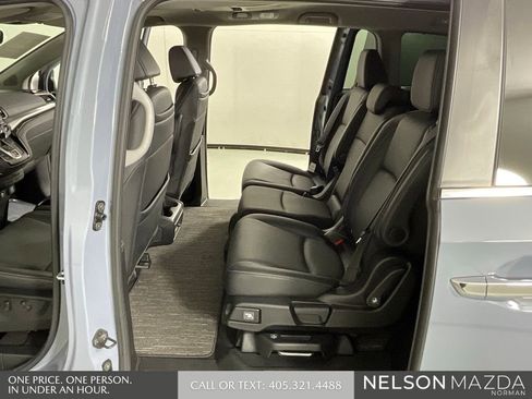 Used 2024 Honda Odyssey Touring image 13