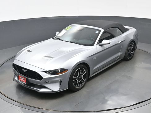 Used 2022 Ford Mustang GT Premium w/ Equipment Group 401A RWD image 33