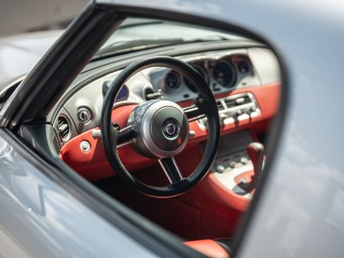 Used 2003 BMW Z8 RWD image 37