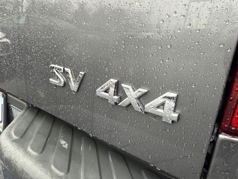 Used 2019 Nissan Frontier SV image 5