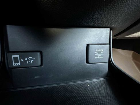 Used 2019 Honda Civic Touring image 30