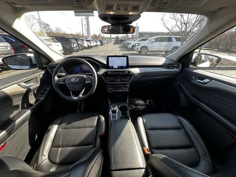 Used 2022 Ford Escape SEL w/ Technology Package image 15