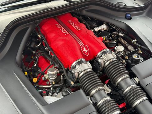 Used 2010 Ferrari California RWD image 52