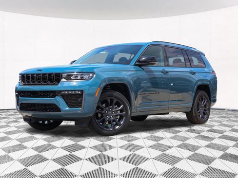 New 2026 Jeep Grand Cherokee L Limited AWD/4WD image 2