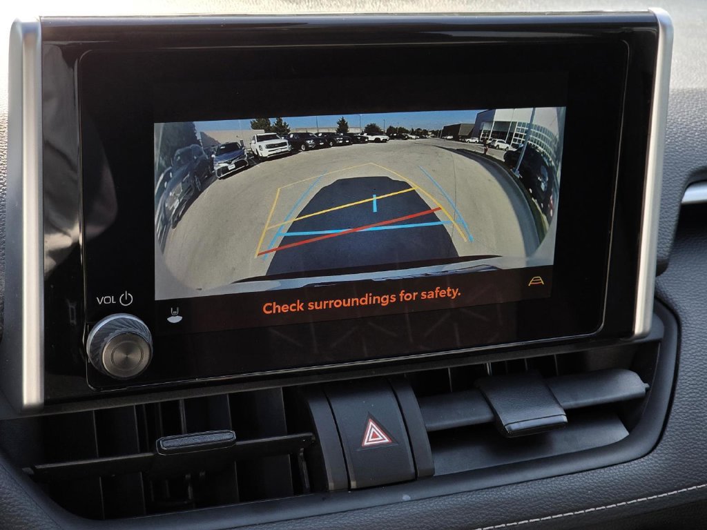 Used 2024 Toyota RAV4 XLE FWD image 23