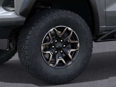New 2026 Chevrolet Colorado ZR2 w/ Technology Package AWD/4WD image 31
