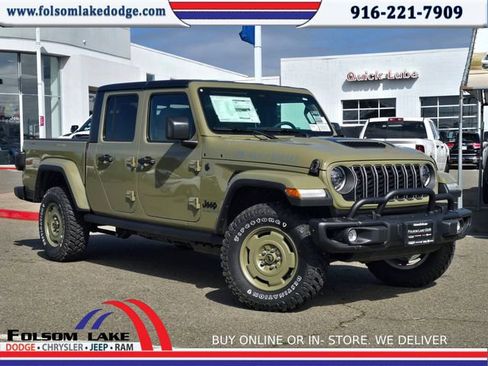 New 2026 Jeep Gladiator Willys AWD/4WD image 1