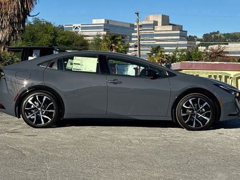New 2026 Toyota Prius Plug-In Hybrid image 12