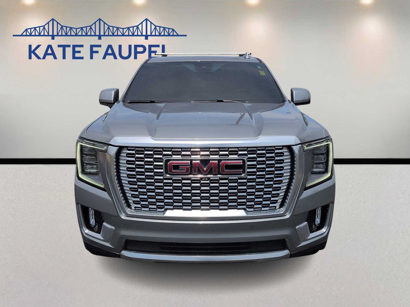 Used 2023 GMC Yukon XL Denali AWD/4WD image 2