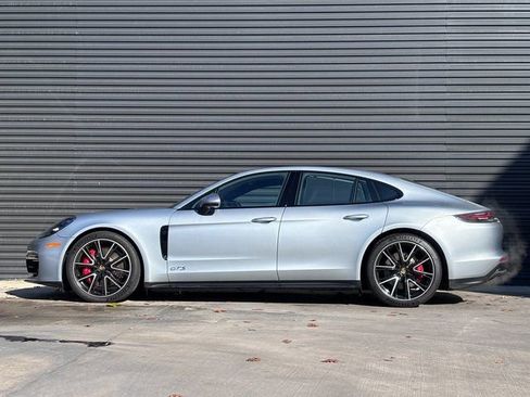 Certified 2019 Porsche Panamera GTS image 2