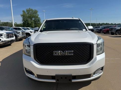 Used 2016 GMC Yukon Denali w/ Open Road Package AWD/4WD image 8