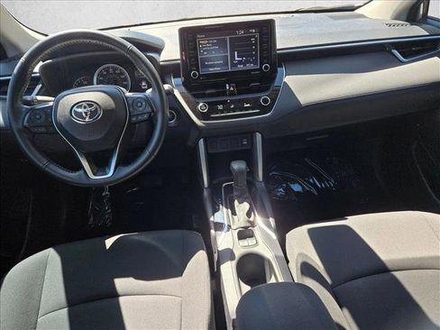 Used 2022 Toyota Corolla Cross LE image 14