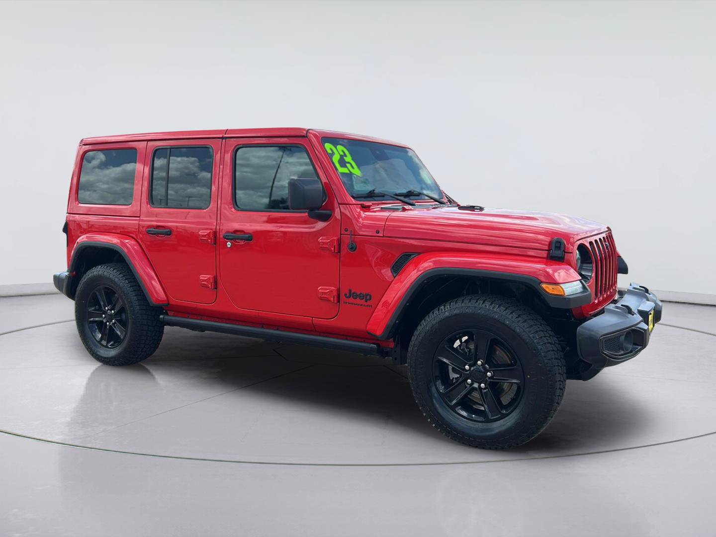 Used 2023 Jeep Wrangler Unlimited Sahara AWD/4WD image 3