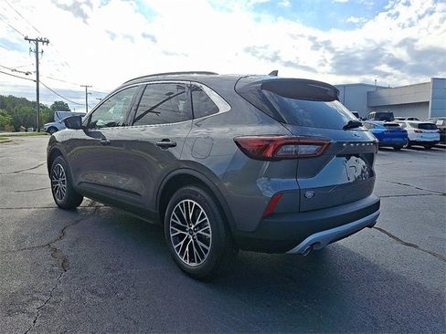 New 2025 Ford Escape Base w/ PHEV Premium Package image 5