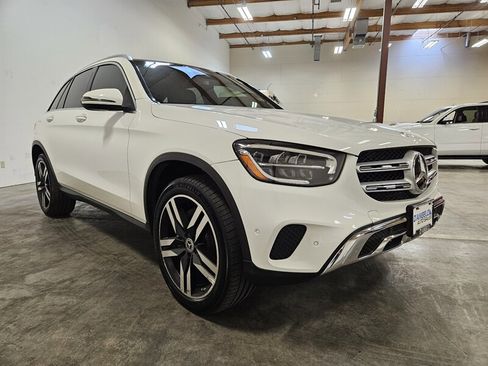 Used 2021 Mercedes-Benz GLC 300 4MATIC image 10