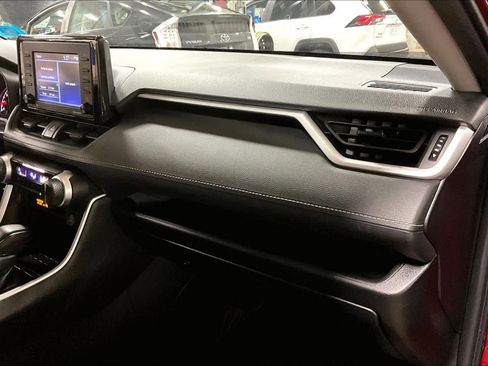 Certified 2022 Toyota RAV4 LE image 16