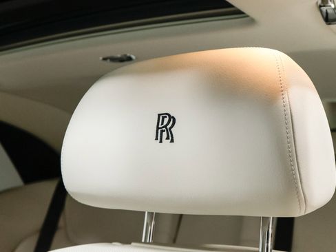 Used 2015 Rolls-Royce Ghost image 8