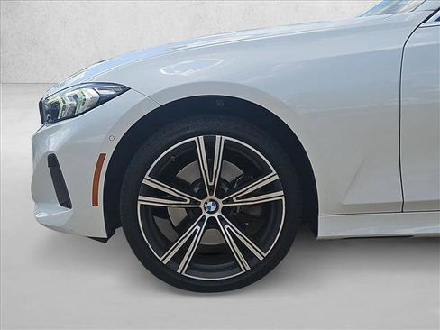 Used 2024 BMW 330i Sedan w/ Convenience Package RWD image 19